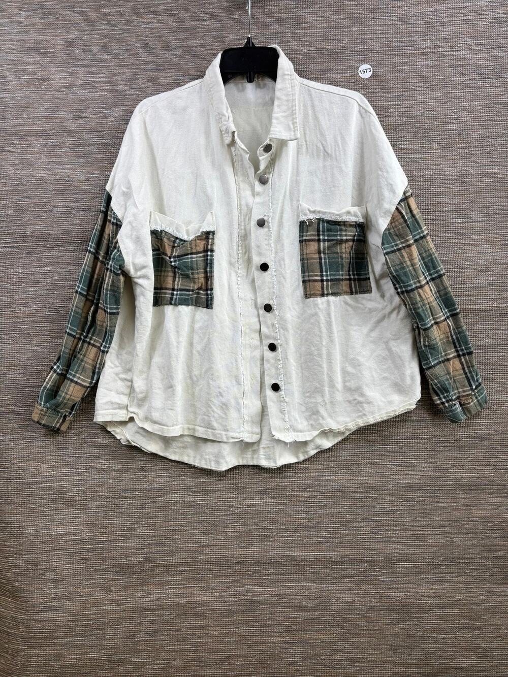 POL Button Up Shirt Womens Size S White Plaid Sleeves Pockets Casual Relaxed Fit